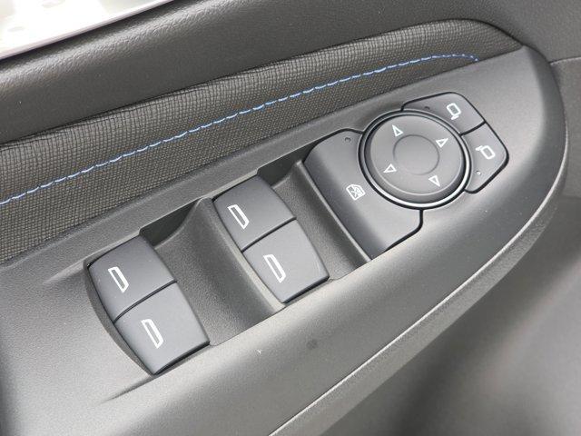 new 2025 Buick Envista car, priced at $29,575
