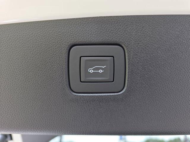 new 2025 Buick Envista car, priced at $29,575