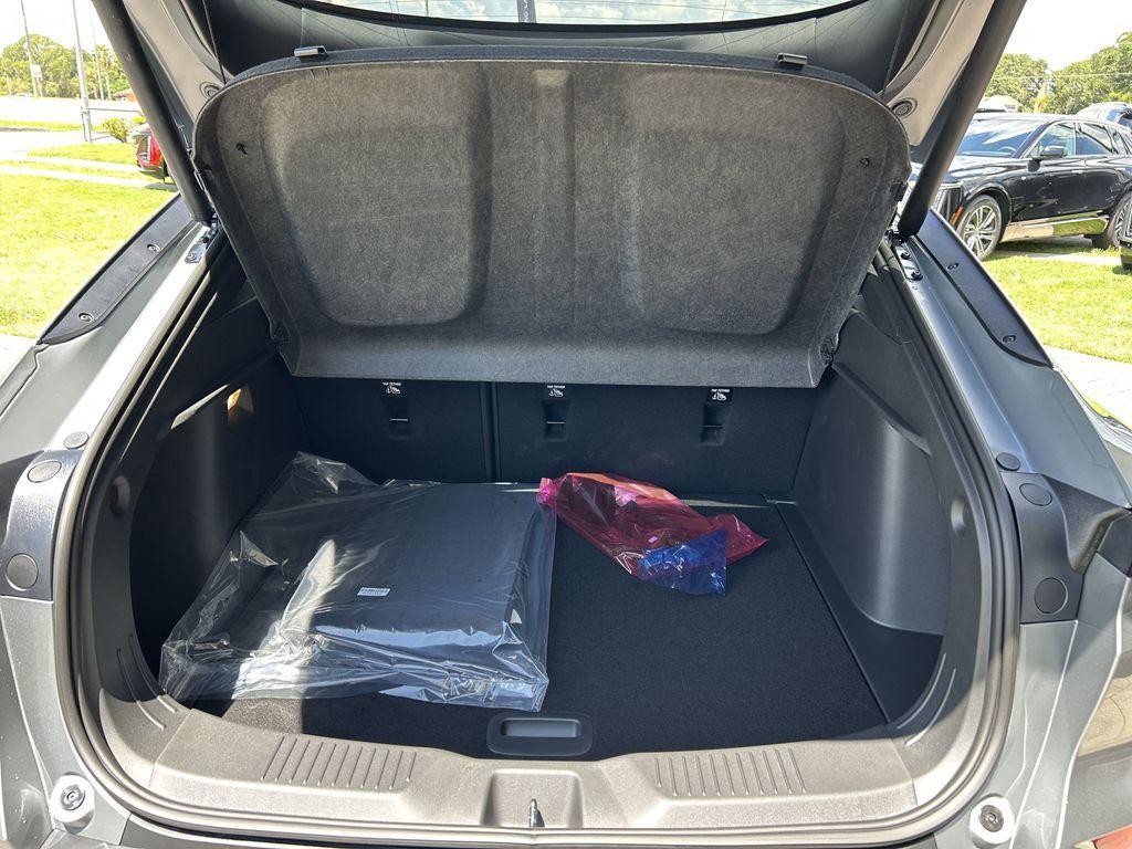 new 2025 Buick Envista car, priced at $27,915