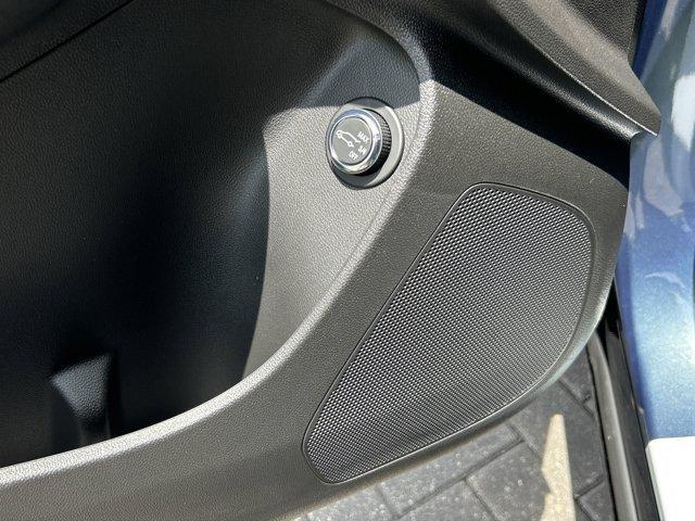 new 2025 Buick Envista car, priced at $26,775