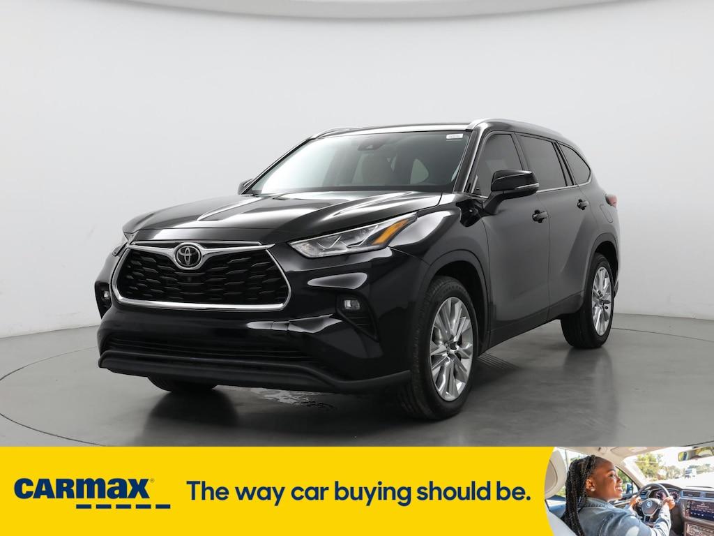 used 2021 Toyota Highlander car, priced at $31,998
