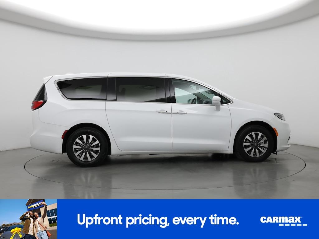 used 2022 Chrysler Pacifica Hybrid car, priced at $29,998