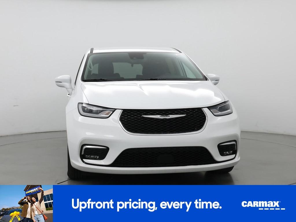 used 2022 Chrysler Pacifica Hybrid car, priced at $29,998