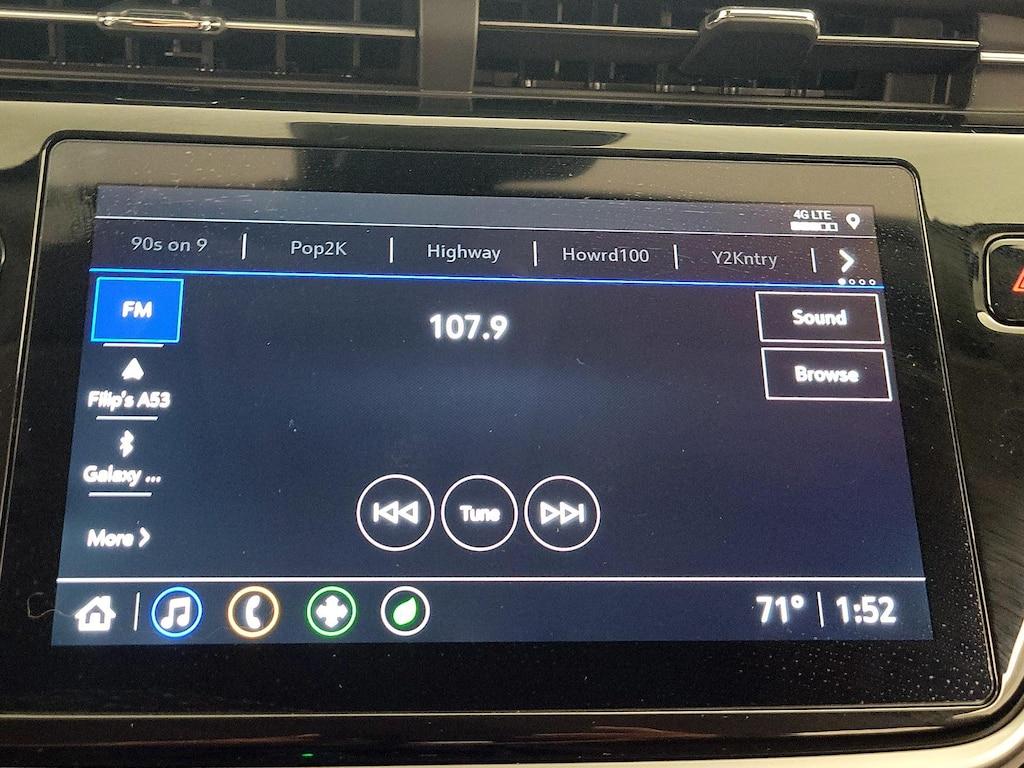 used 2023 Chevrolet Bolt EUV car, priced at $20,998