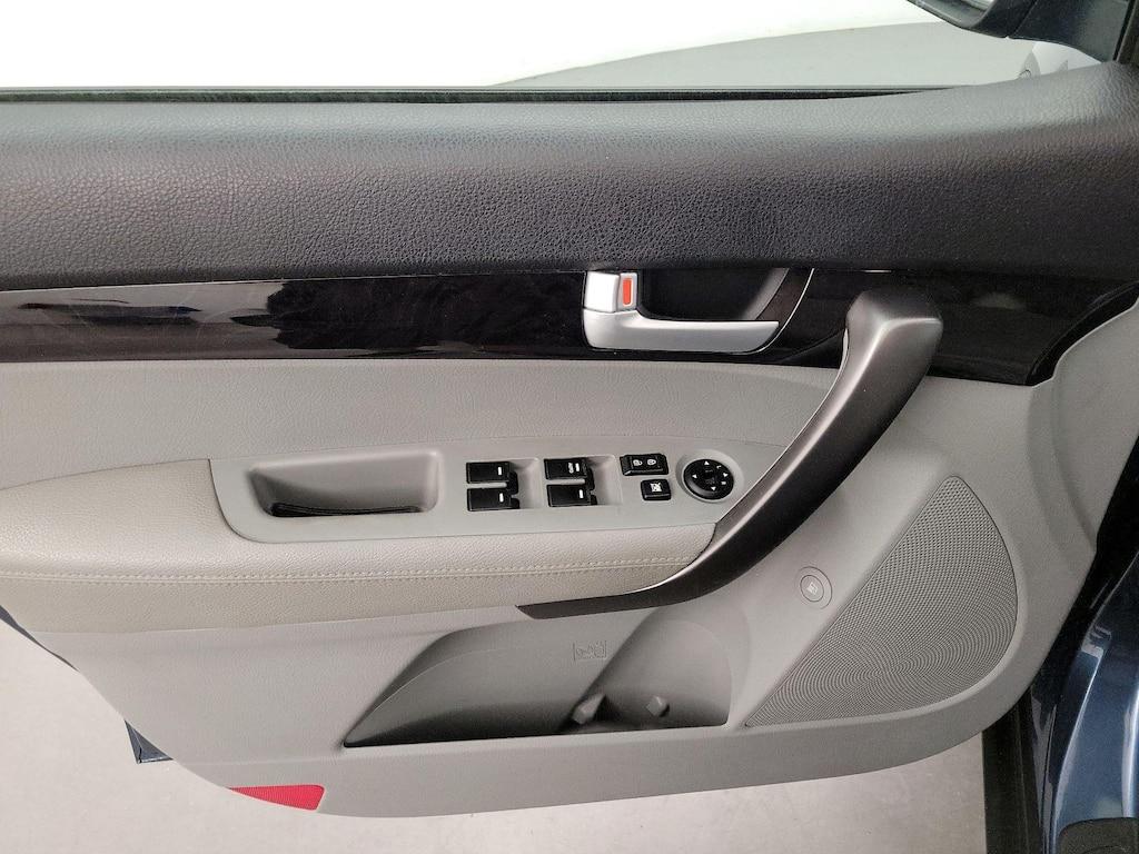 used 2015 Kia Sorento car, priced at $12,599