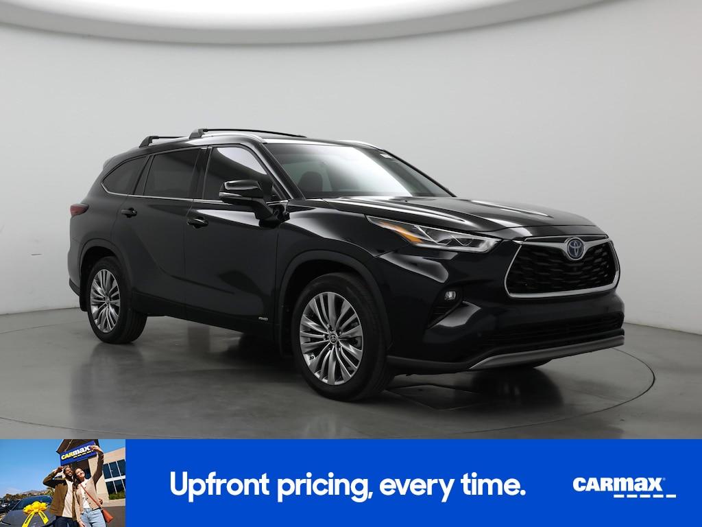 used 2024 Toyota Highlander Hybrid car, priced at $53,998