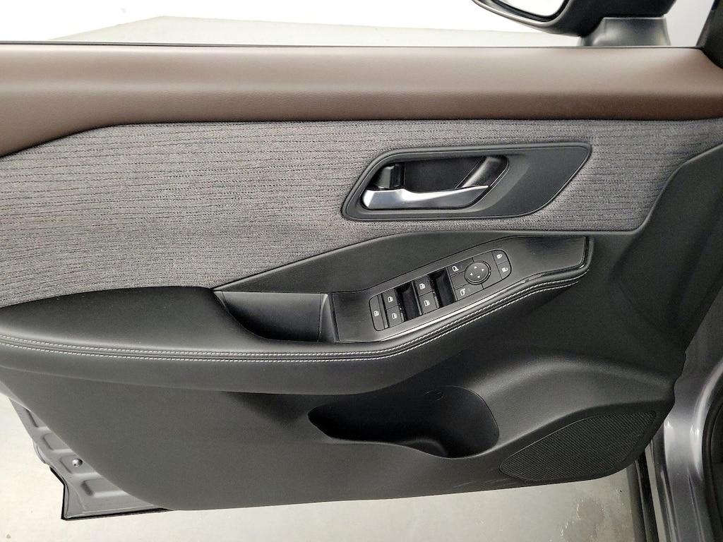 used 2021 Nissan Rogue car, priced at $22,998