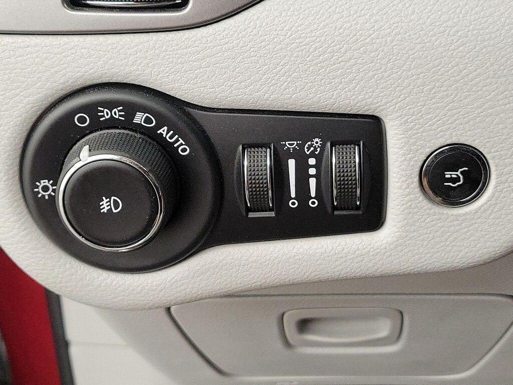 used 2019 Jeep Cherokee car, priced at $15,998