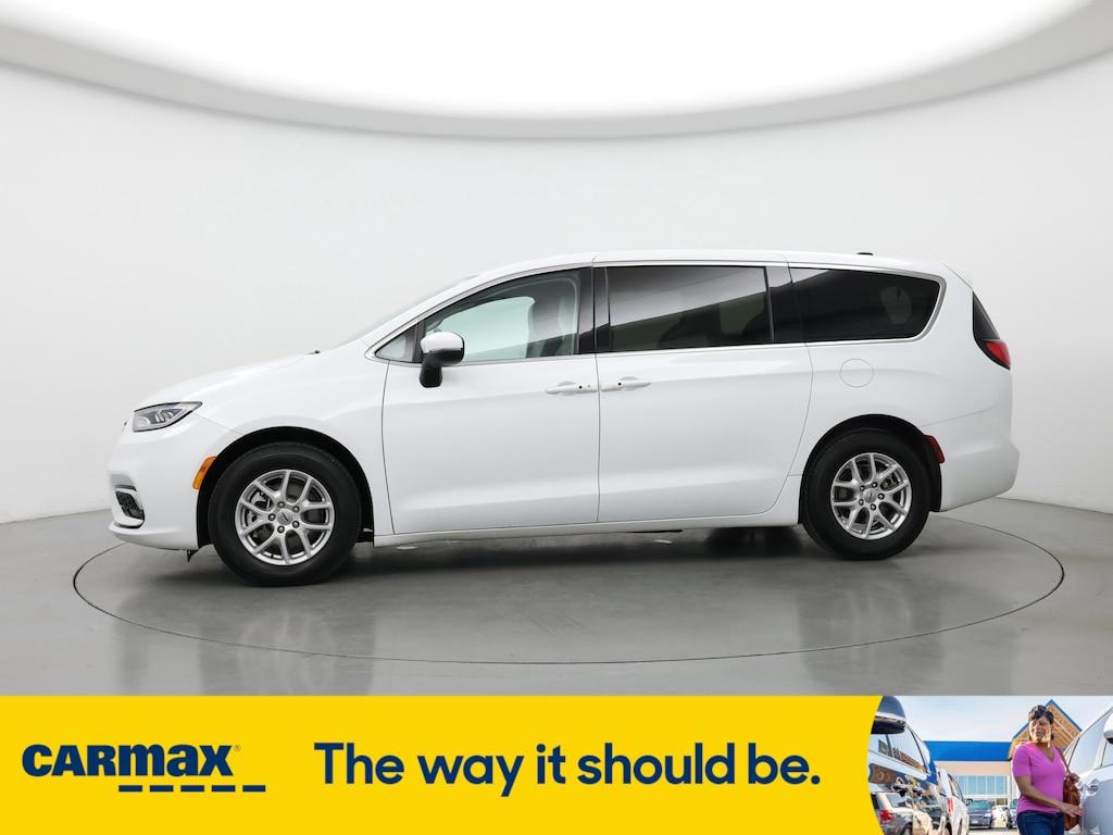 used 2023 Chrysler Pacifica car, priced at $27,998