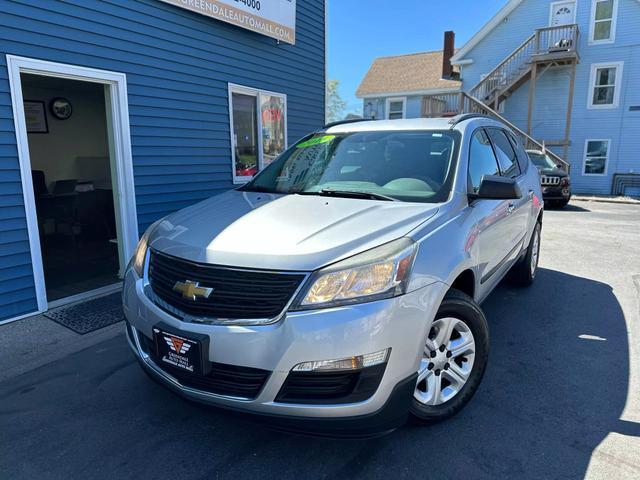 used 2015 Chevrolet Traverse car, priced at $10,490