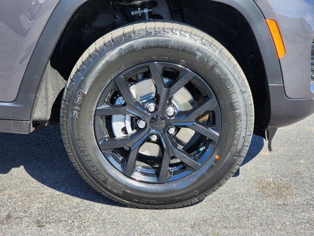 new 2024 Jeep Grand Cherokee car, priced at $39,780