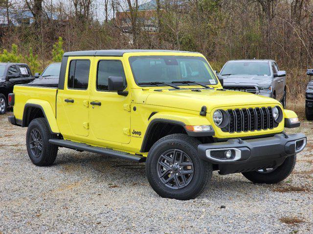 new 2024 Jeep Gladiator car, priced at $45,205