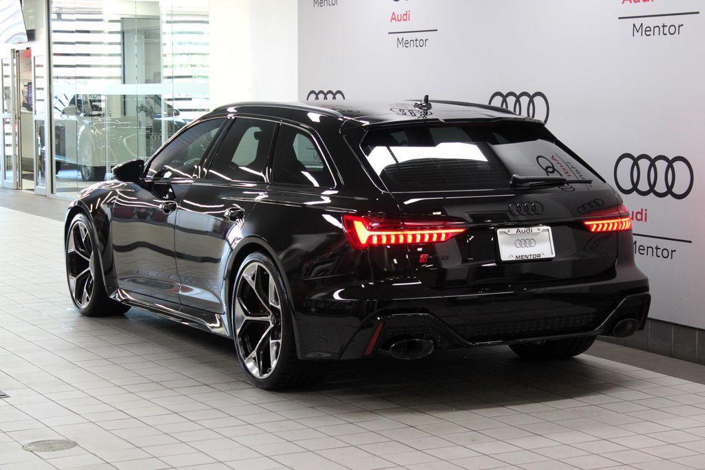 new 2025 Audi RS 6 Avant car, priced at $151,045