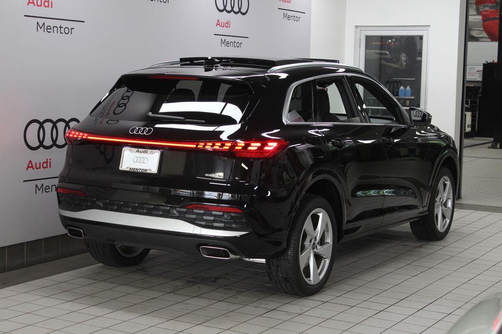 new 2025 Audi Q5 car, priced at $61,300