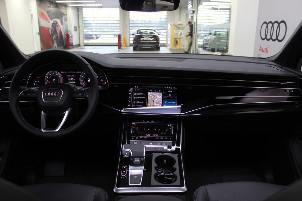 new 2025 Audi Q7 car, priced at $77,090