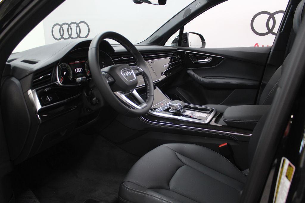new 2026 Audi Q7 car, priced at $78,445