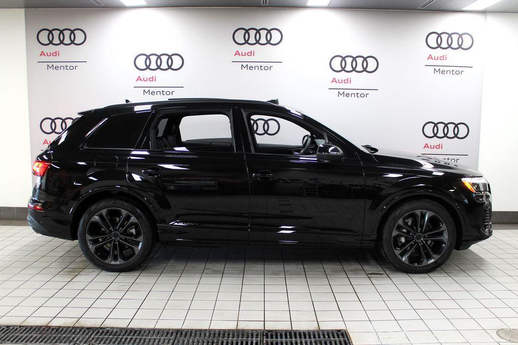 new 2026 Audi Q7 car, priced at $78,445