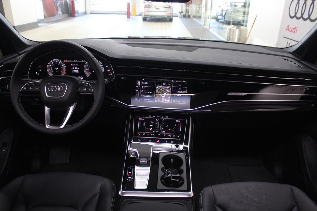 new 2026 Audi Q7 car, priced at $78,445