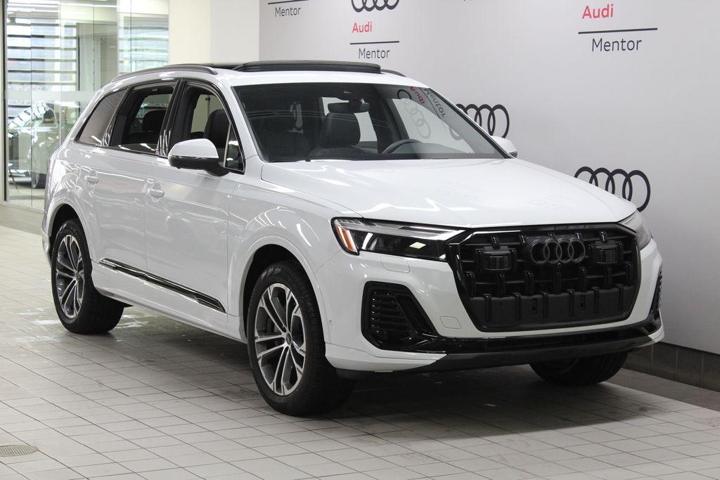 used 2025 Audi Q7 car, priced at $58,990