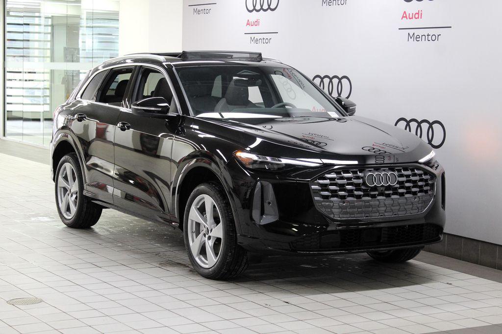 new 2025 Audi Q5 car, priced at $61,300