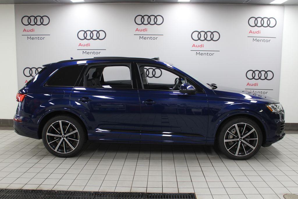 used 2020 Audi Q7 car