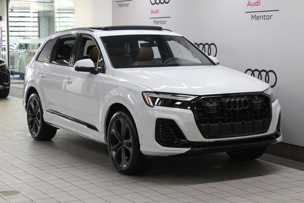 used 2025 Audi Q7 car, priced at $66,675