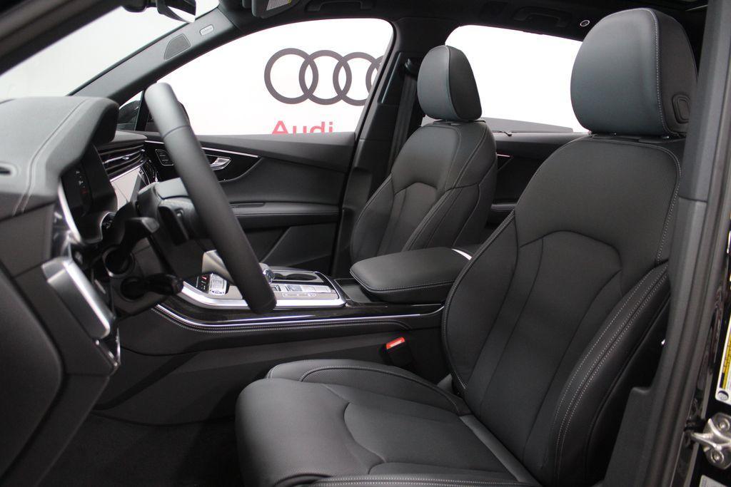 new 2025 Audi Q7 car, priced at $90,000