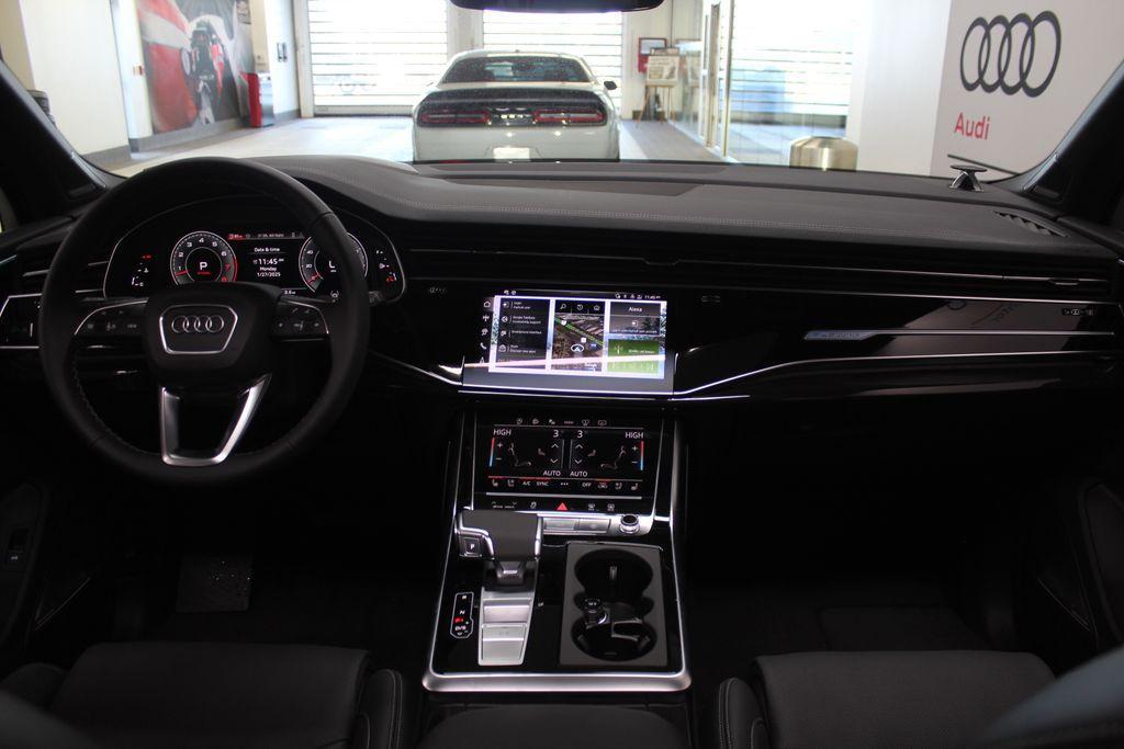 new 2025 Audi Q7 car, priced at $90,000