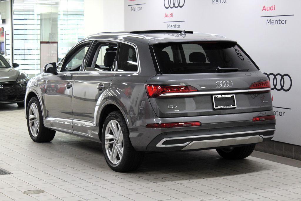 used 2022 Audi Q7 car, priced at $43,895