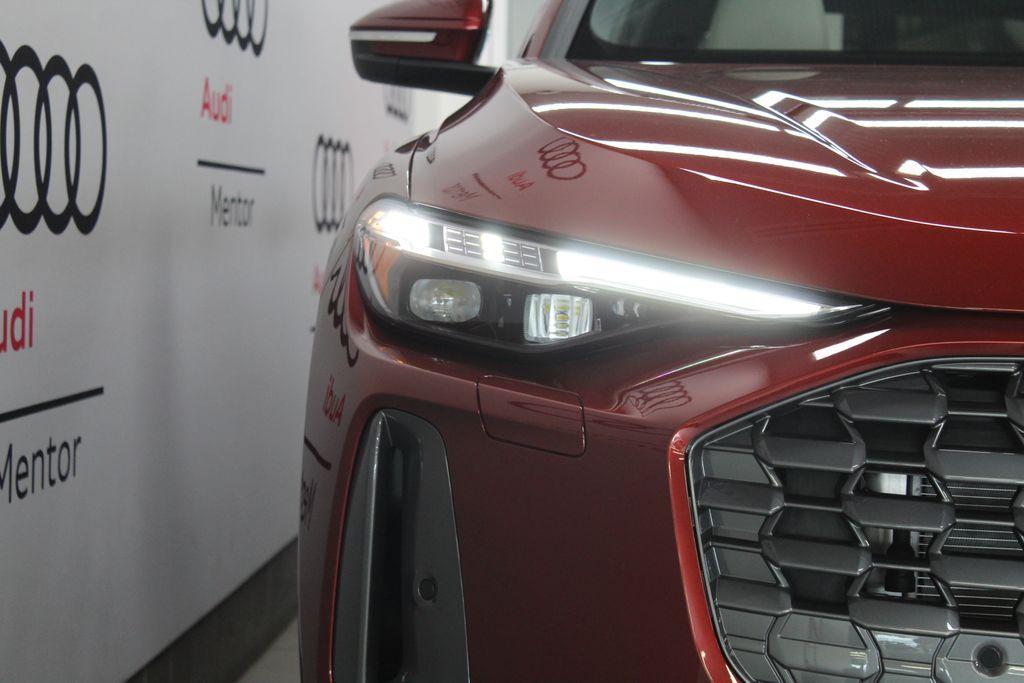 new 2025 Audi Q5 car, priced at $60,175