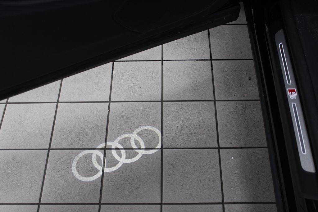 new 2025 Audi Q8 car, priced at $86,745