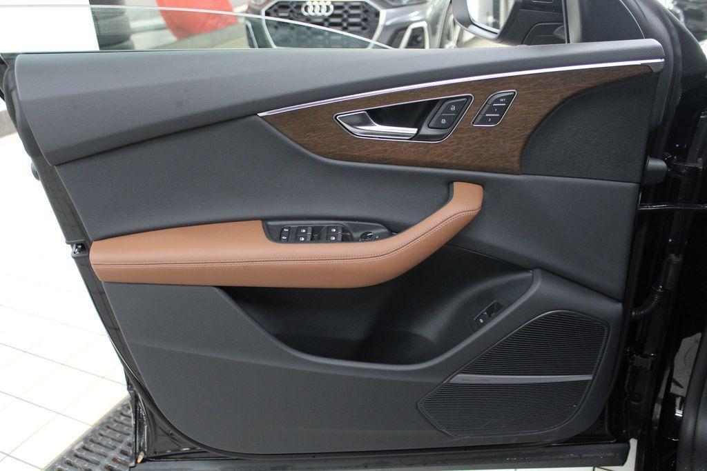 new 2025 Audi Q8 car, priced at $86,745