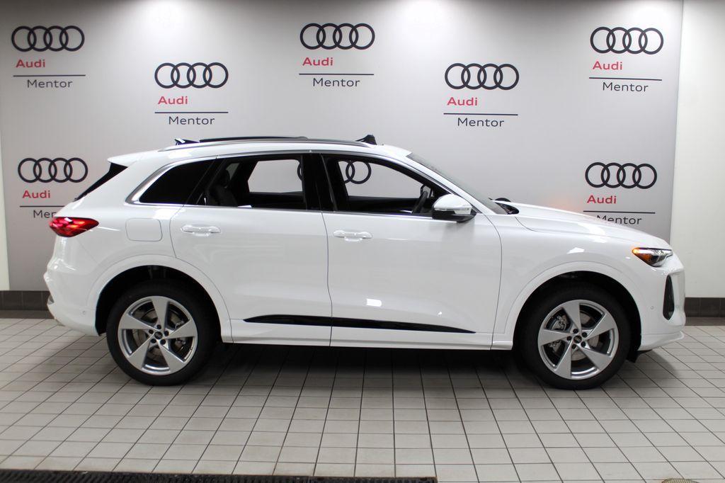 new 2025 Audi Q5 car, priced at $59,845