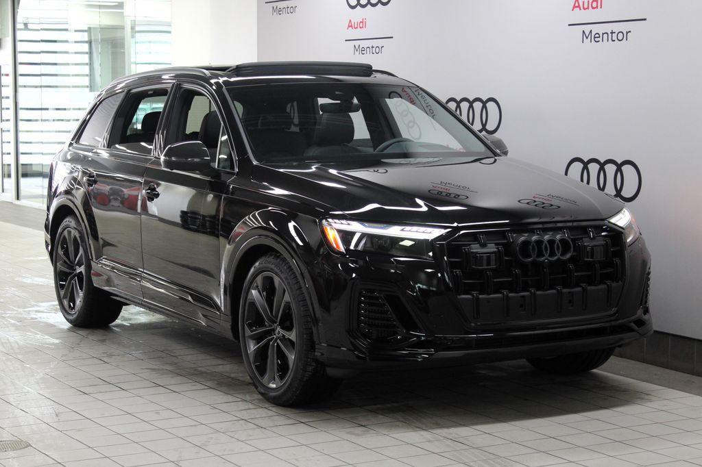 new 2025 Audi Q7 car, priced at $83,980