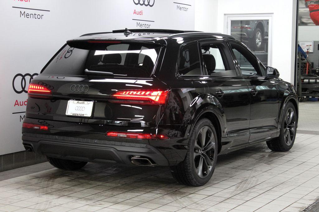 new 2025 Audi Q7 car, priced at $83,980