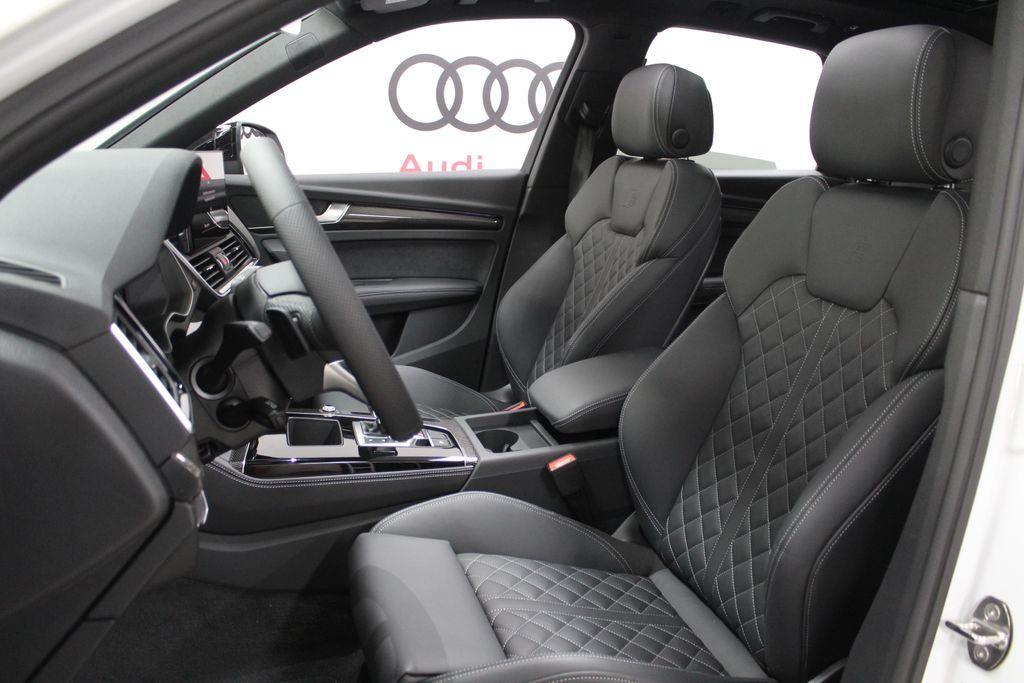 new 2025 Audi SQ5 car, priced at $70,270