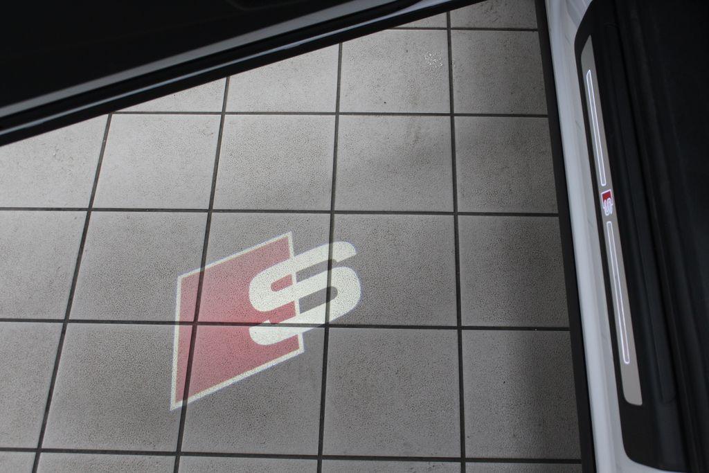 new 2025 Audi SQ5 car, priced at $70,270