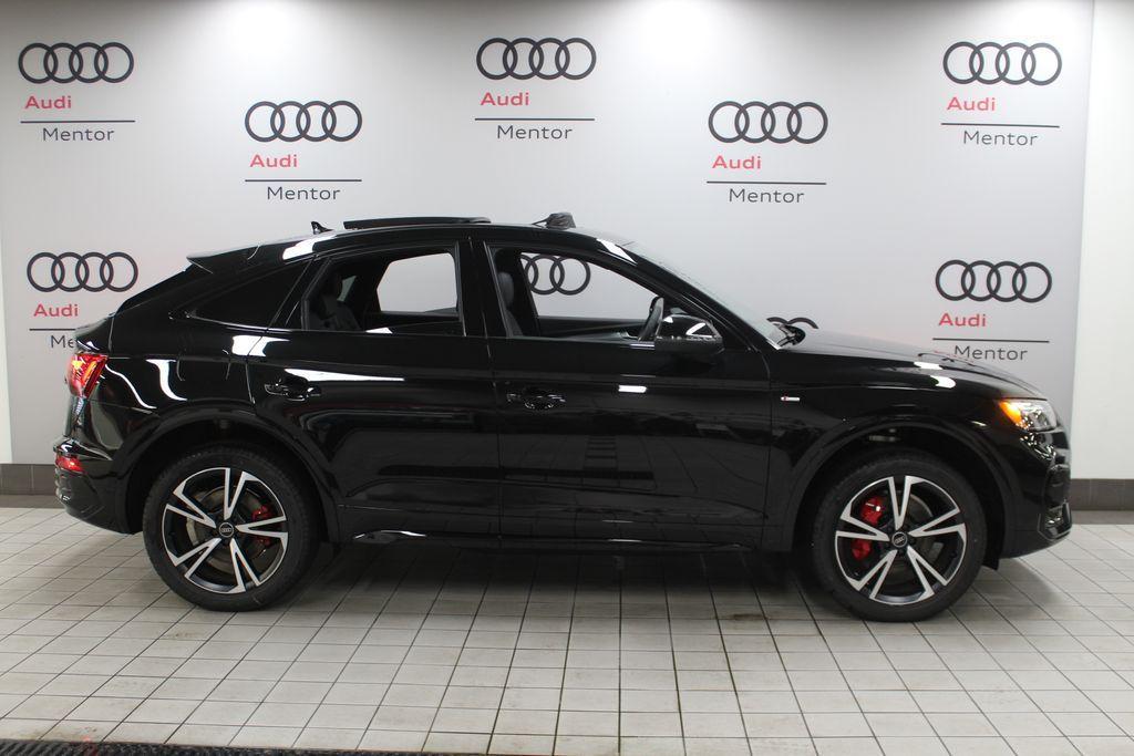 new 2025 Audi Q5 car, priced at $61,990