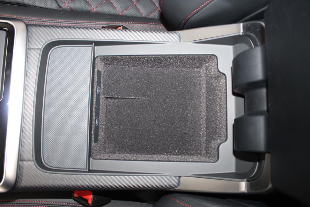 new 2026 Audi Q7 car, priced at $83,590