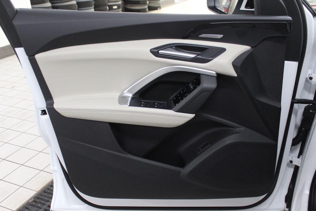 new 2025 Audi Q5 car, priced at $59,905