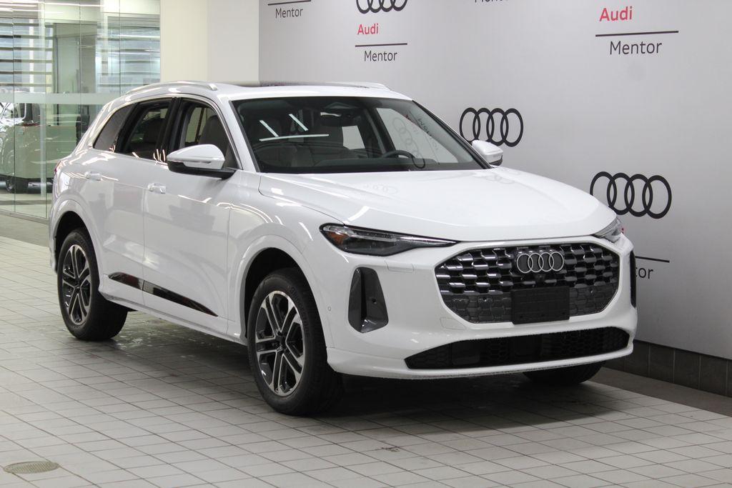 new 2025 Audi Q5 car, priced at $59,905