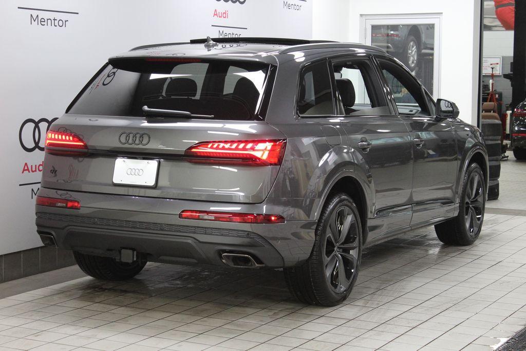 new 2025 Audi Q7 car, priced at $83,805