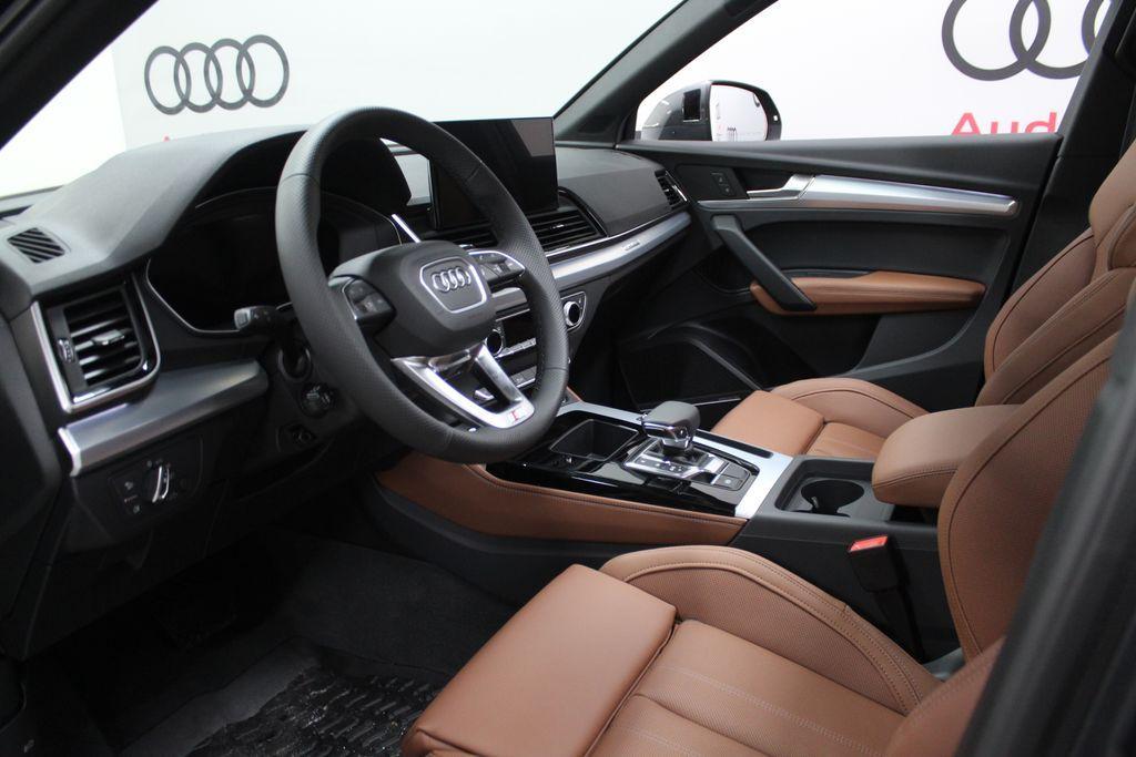 new 2025 Audi Q5 car, priced at $60,290