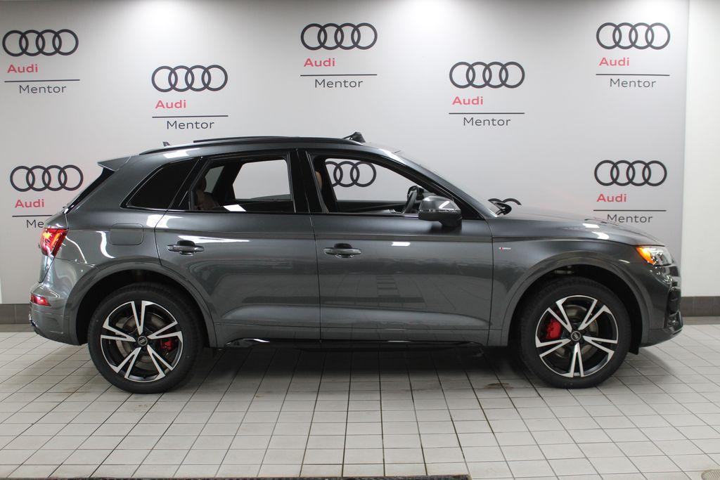 new 2025 Audi Q5 car, priced at $60,290