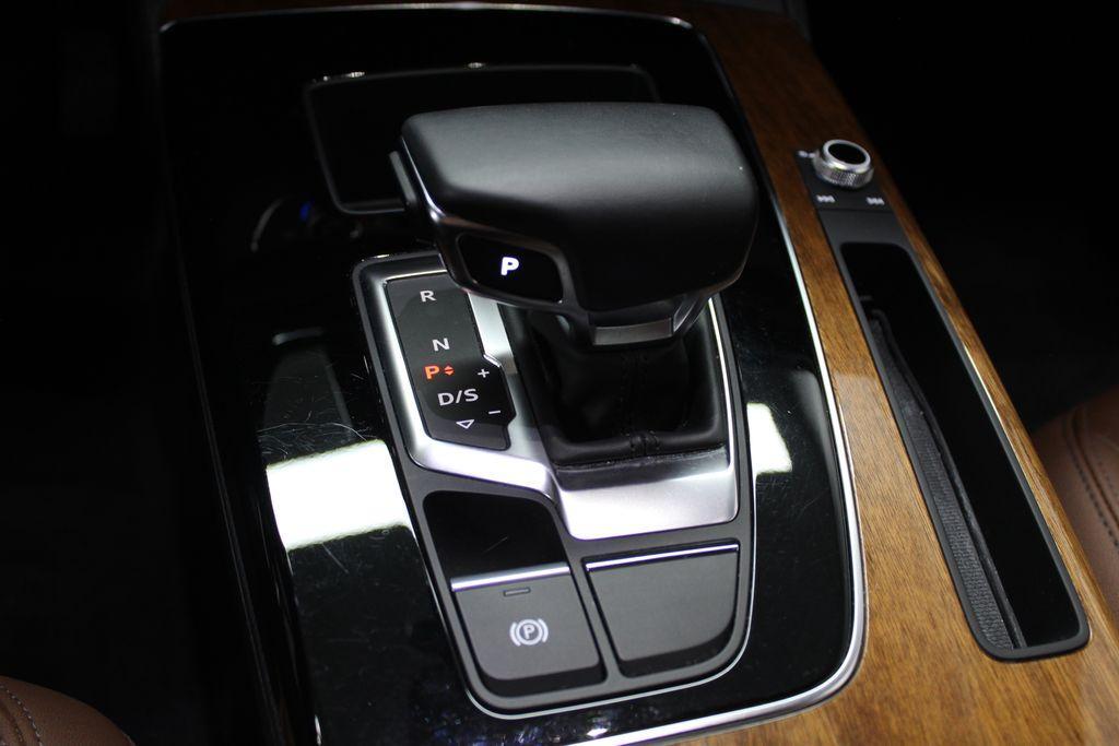 used 2022 Audi Q5 car