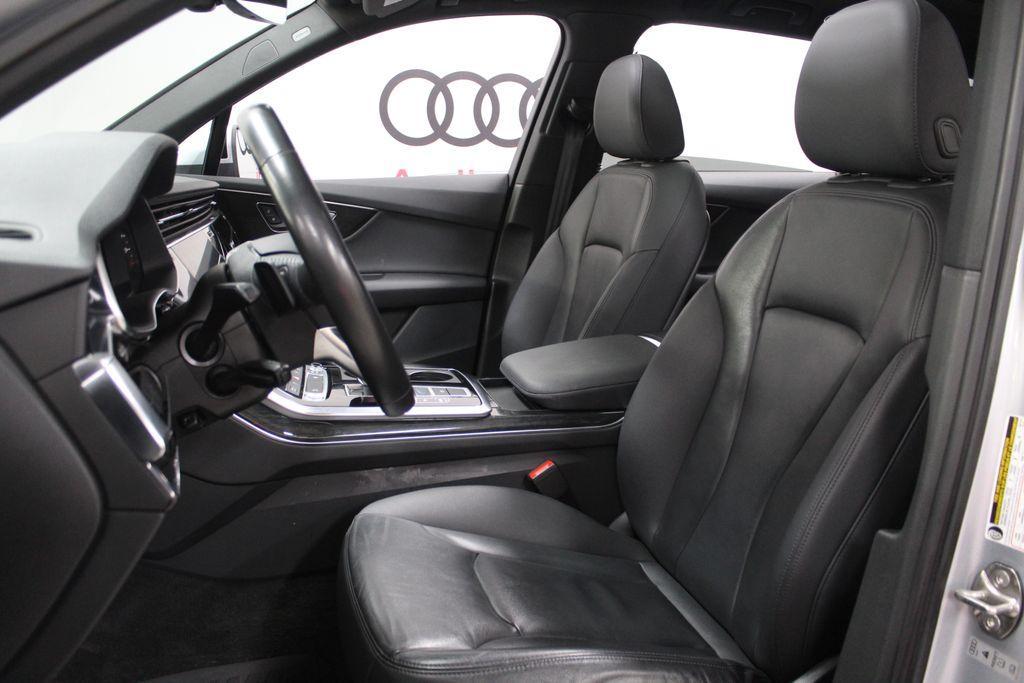 used 2020 Audi Q7 car, priced at $33,989