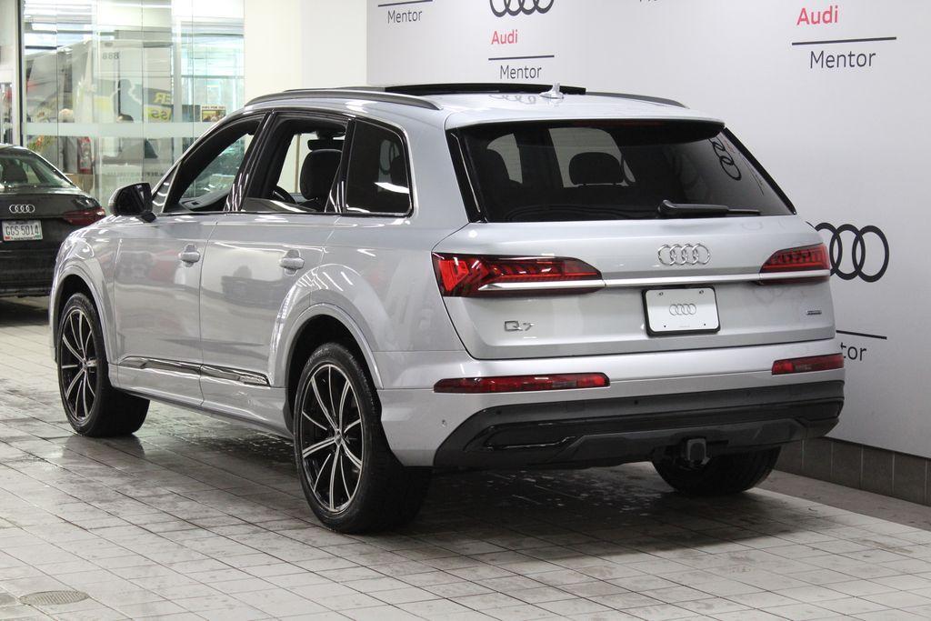 used 2020 Audi Q7 car, priced at $33,989