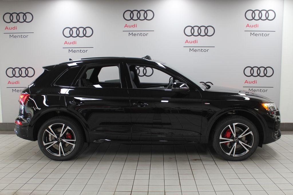 new 2025 Audi Q5 car, priced at $59,250