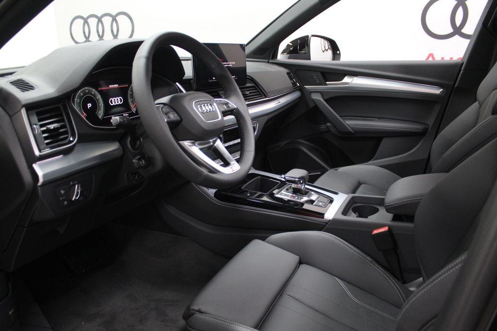 new 2025 Audi Q5 car, priced at $59,250