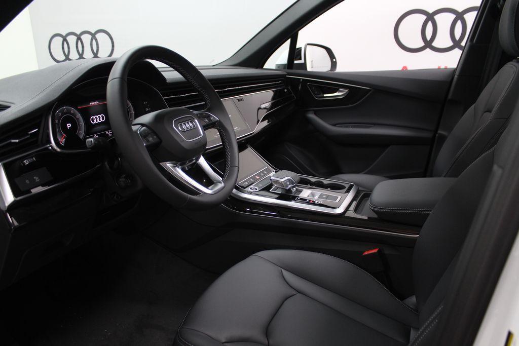 used 2025 Audi Q7 car, priced at $66,400